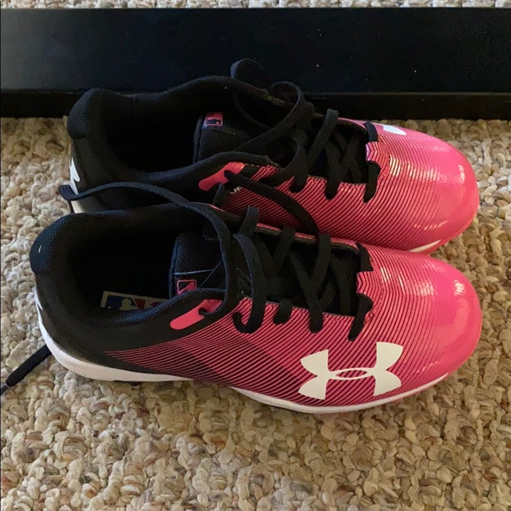 Girls Softball cleats